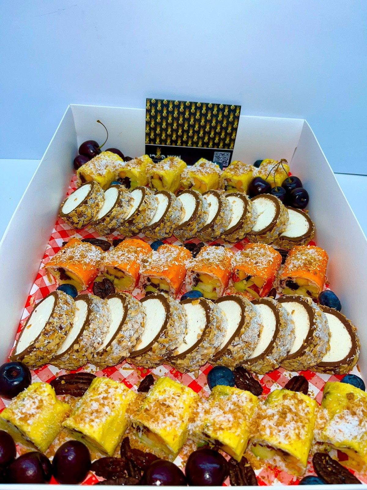 סושי פירות ושוקולד